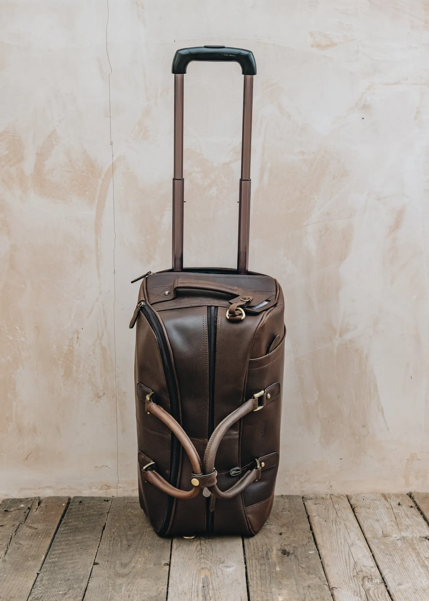 Albert Wheeled Weekender Trolley Bag in Mud