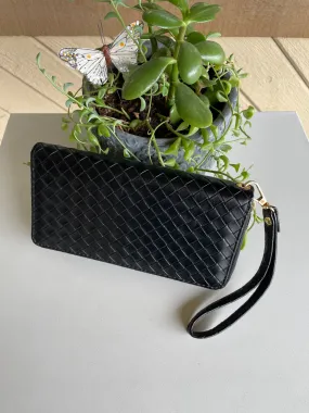 Black Weaved Wallet w/Zipper & Wristlet Strap