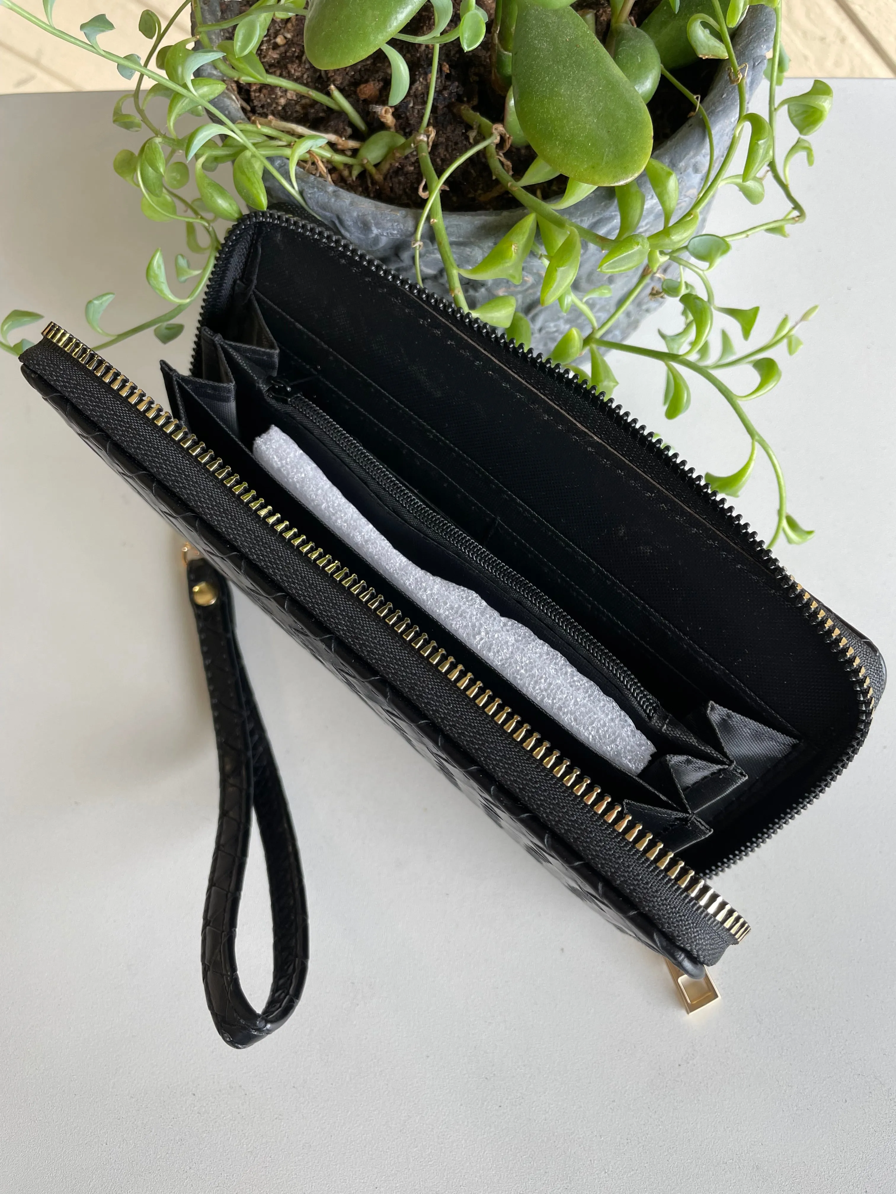 Black Weaved Wallet w/Zipper & Wristlet Strap