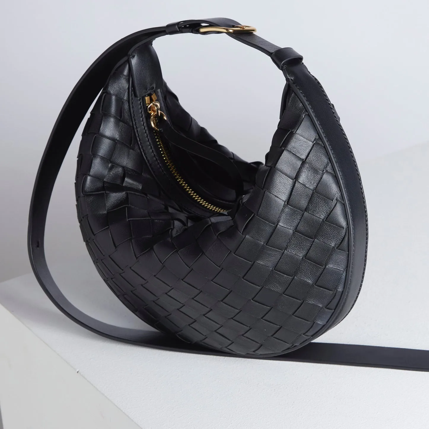 Cookie 28 Interknit Black Shoulder Bag