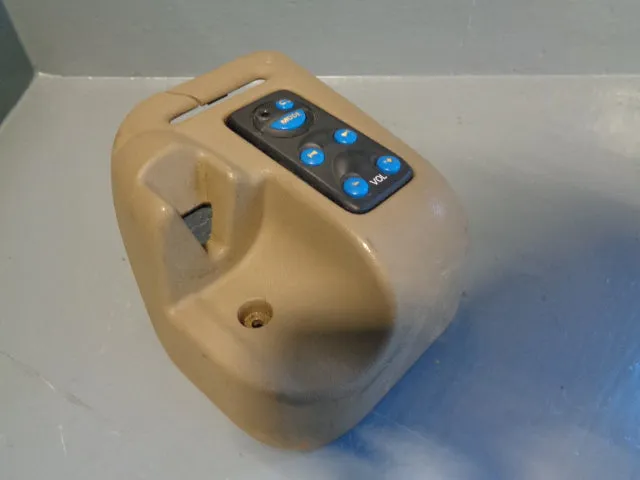 Discovery 2 Headphone Audio Controls Volume Rear Pair Land Rover 1998 to 2004