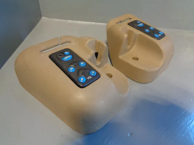 Discovery 2 Headphone Audio Controls Volume Rear Pair Land Rover 1998 to 2004