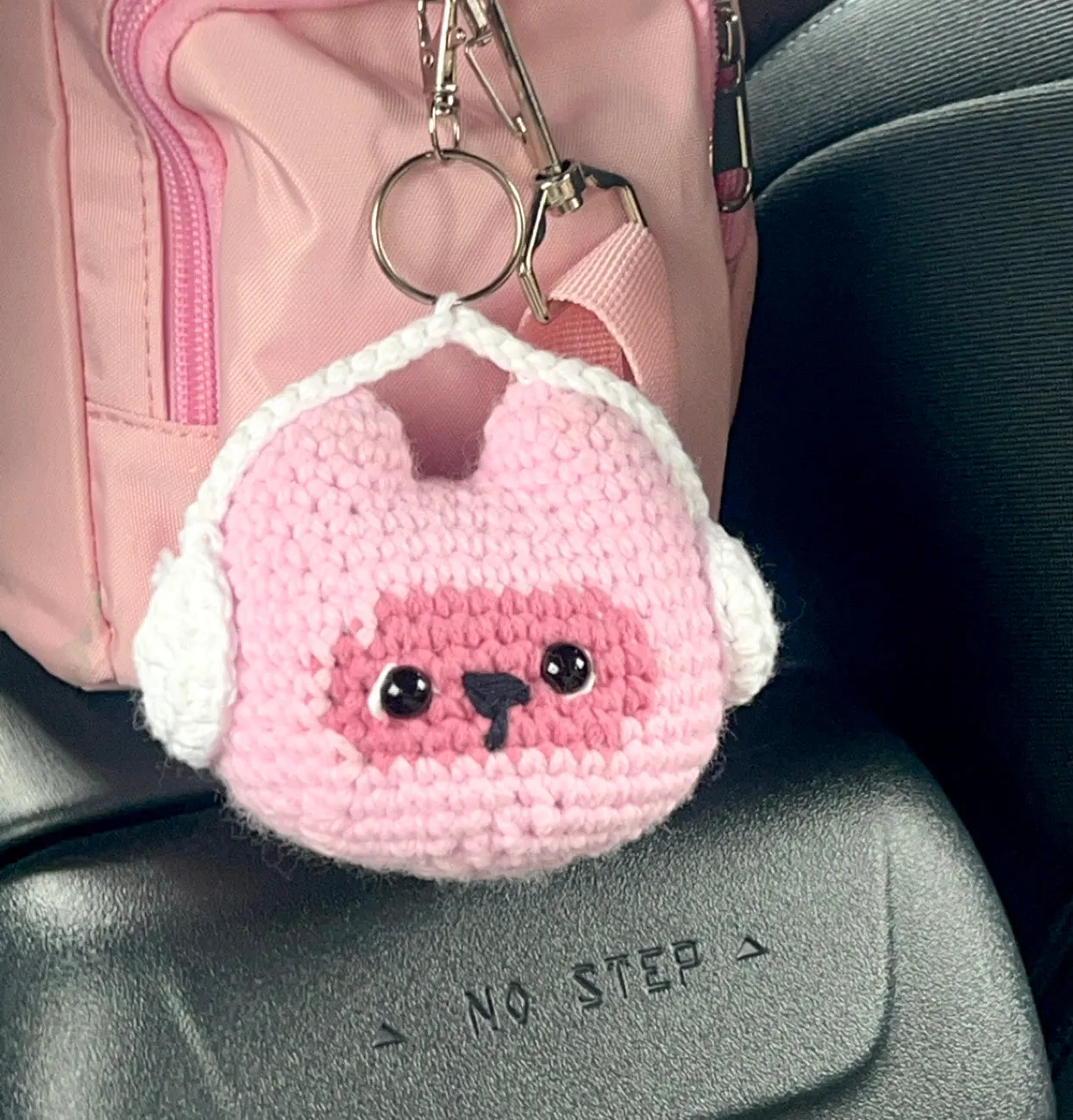Headphone Kitty Keychain