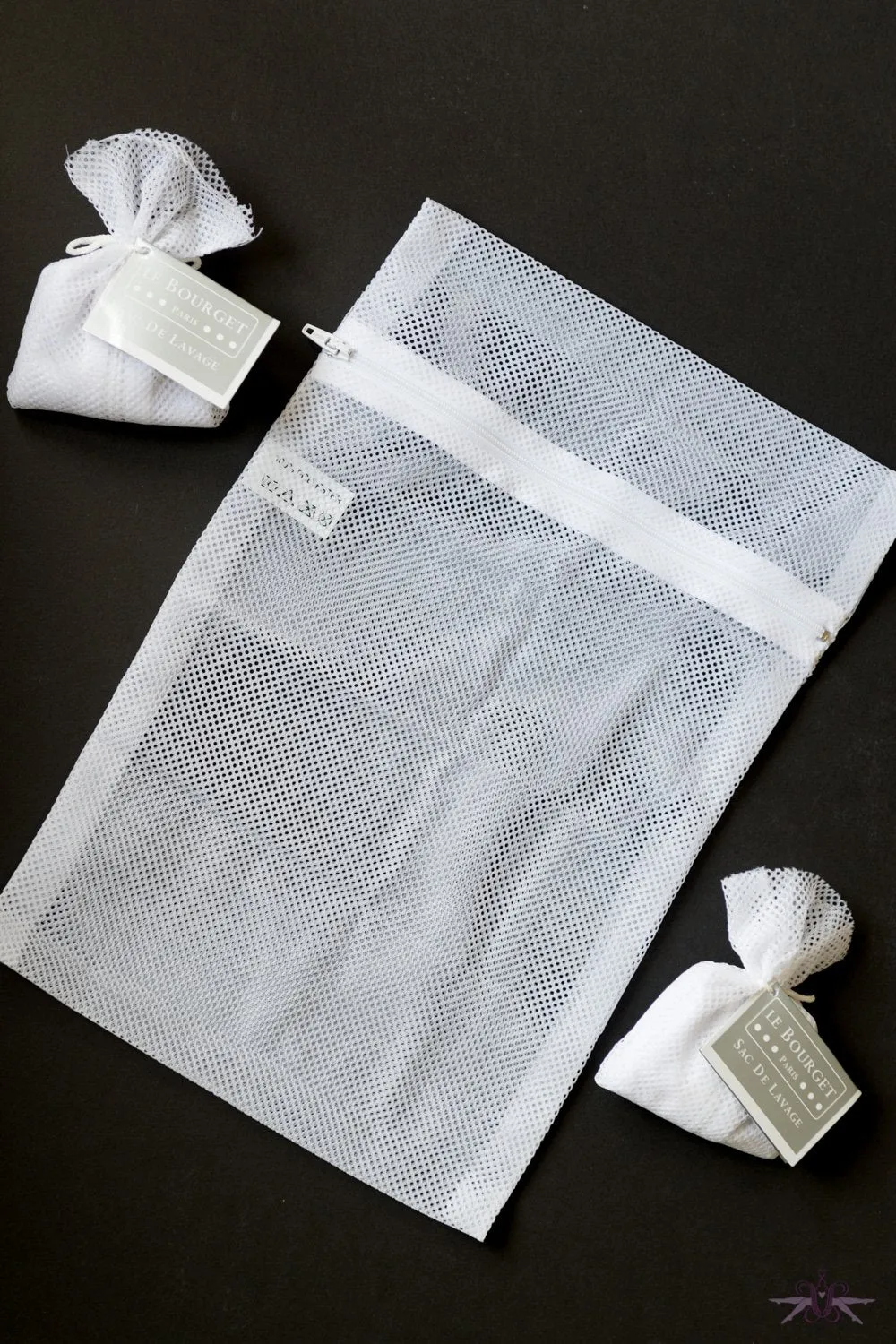 Le Bourget Washing Bag
