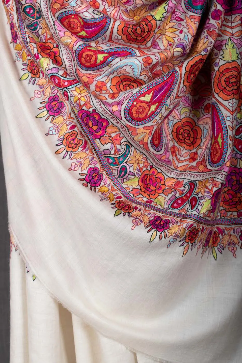 MADEEHA - 40x80"