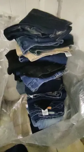 Men's Jeans mix sizes and brands - 22,9 kg