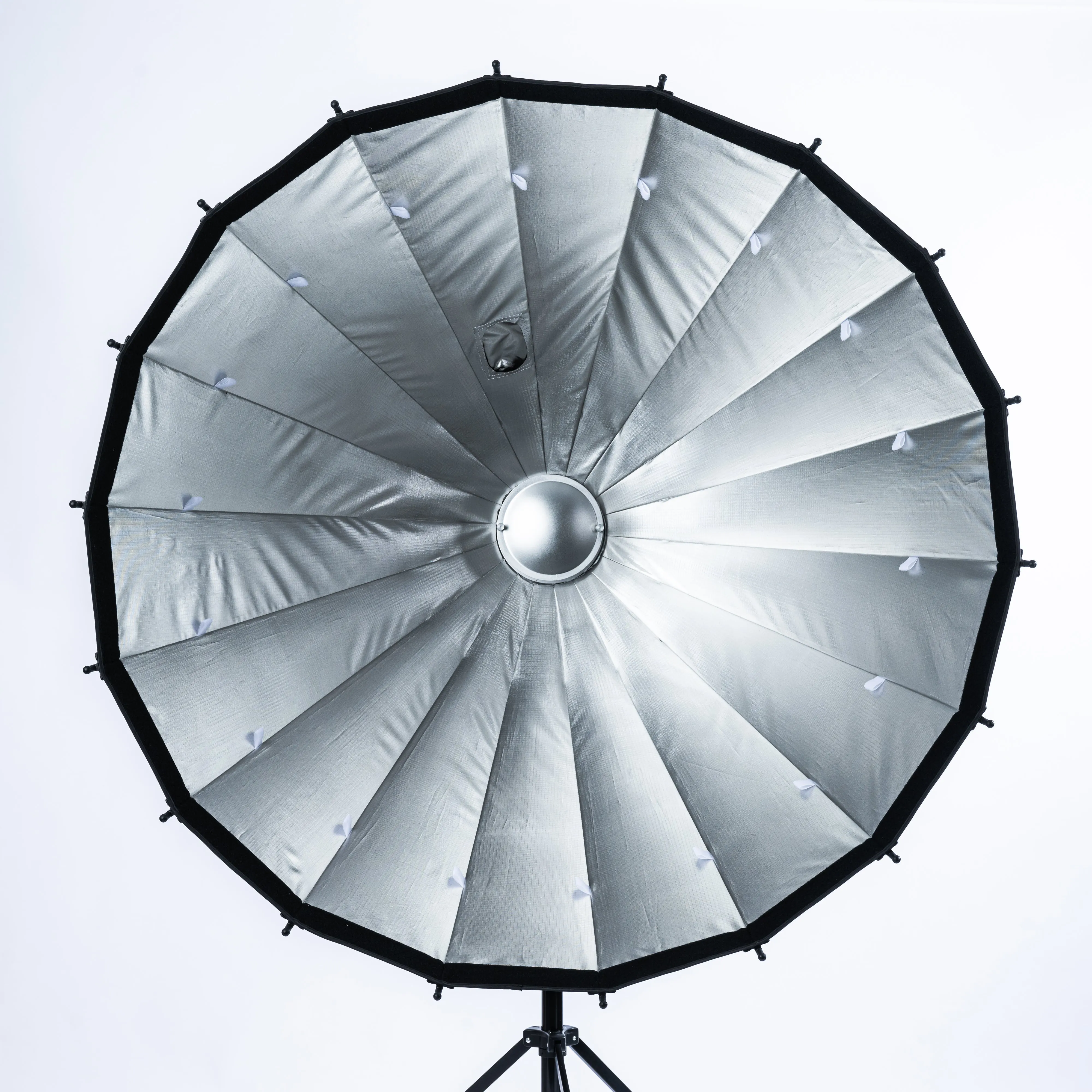 QPB-48 with Focusing System Softbox