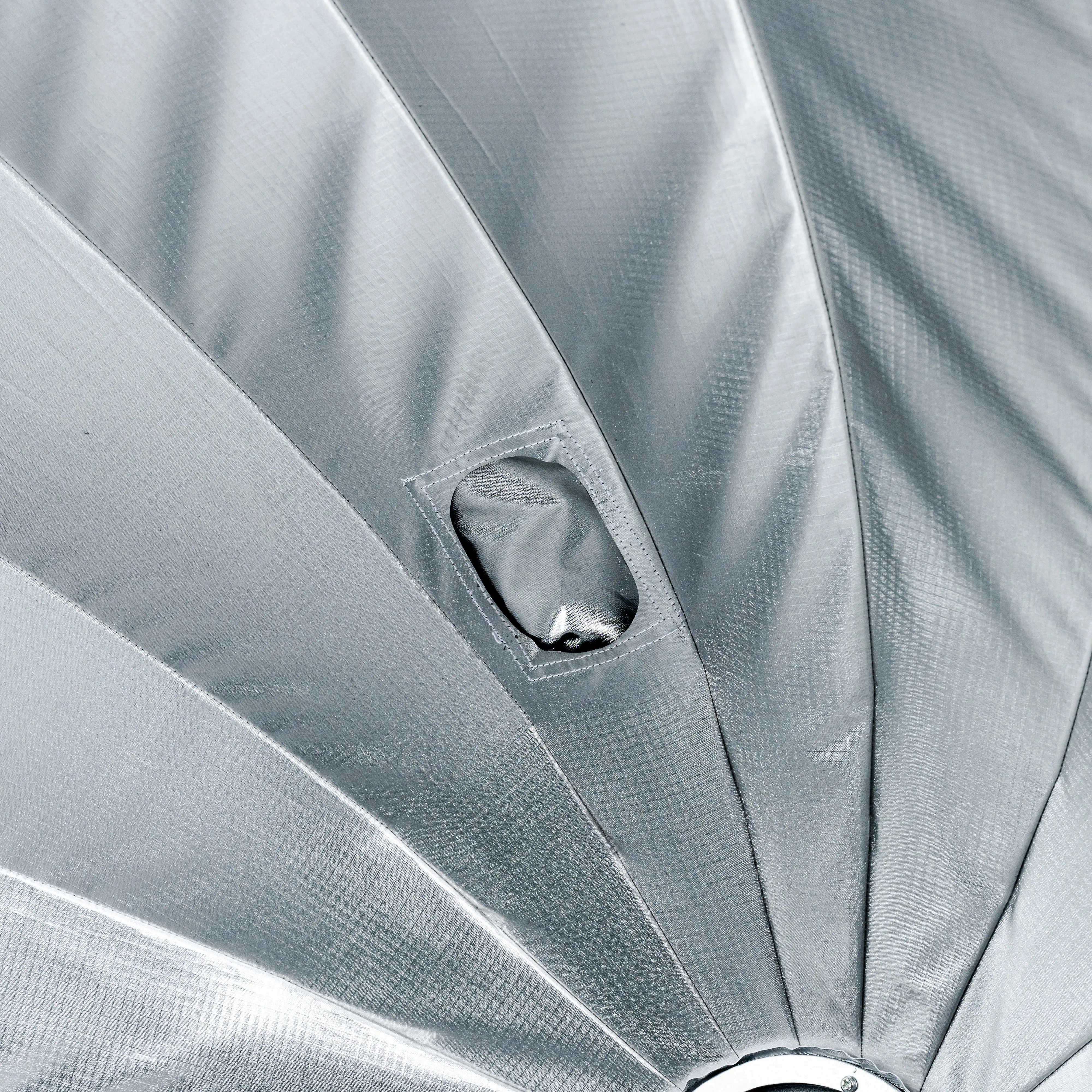 QPB-48 with Focusing System Softbox