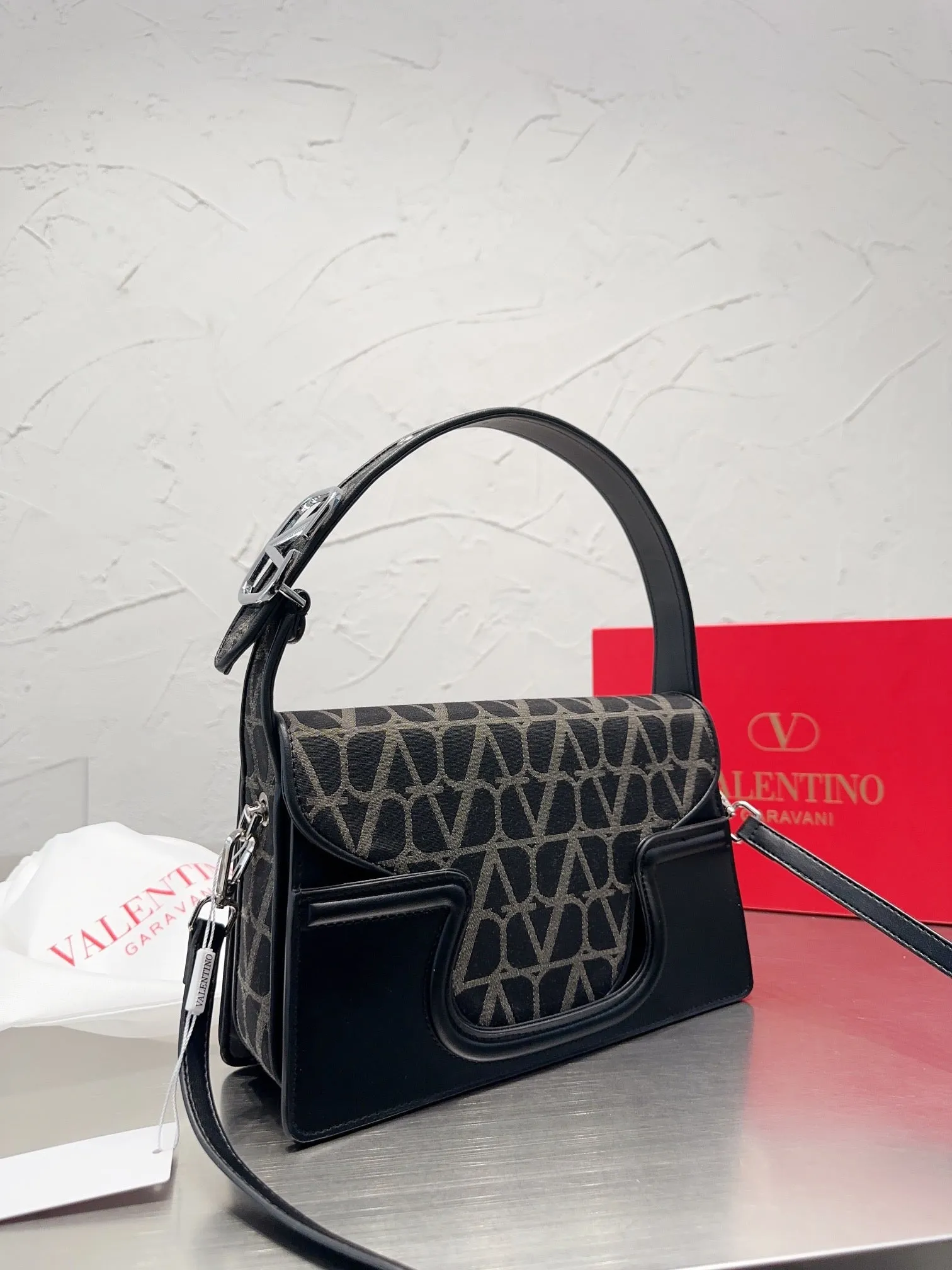 VLTN074 SMALL LA PETITE DEUXIEME SHOULDER BAG / W10xH5.5x2.4 in