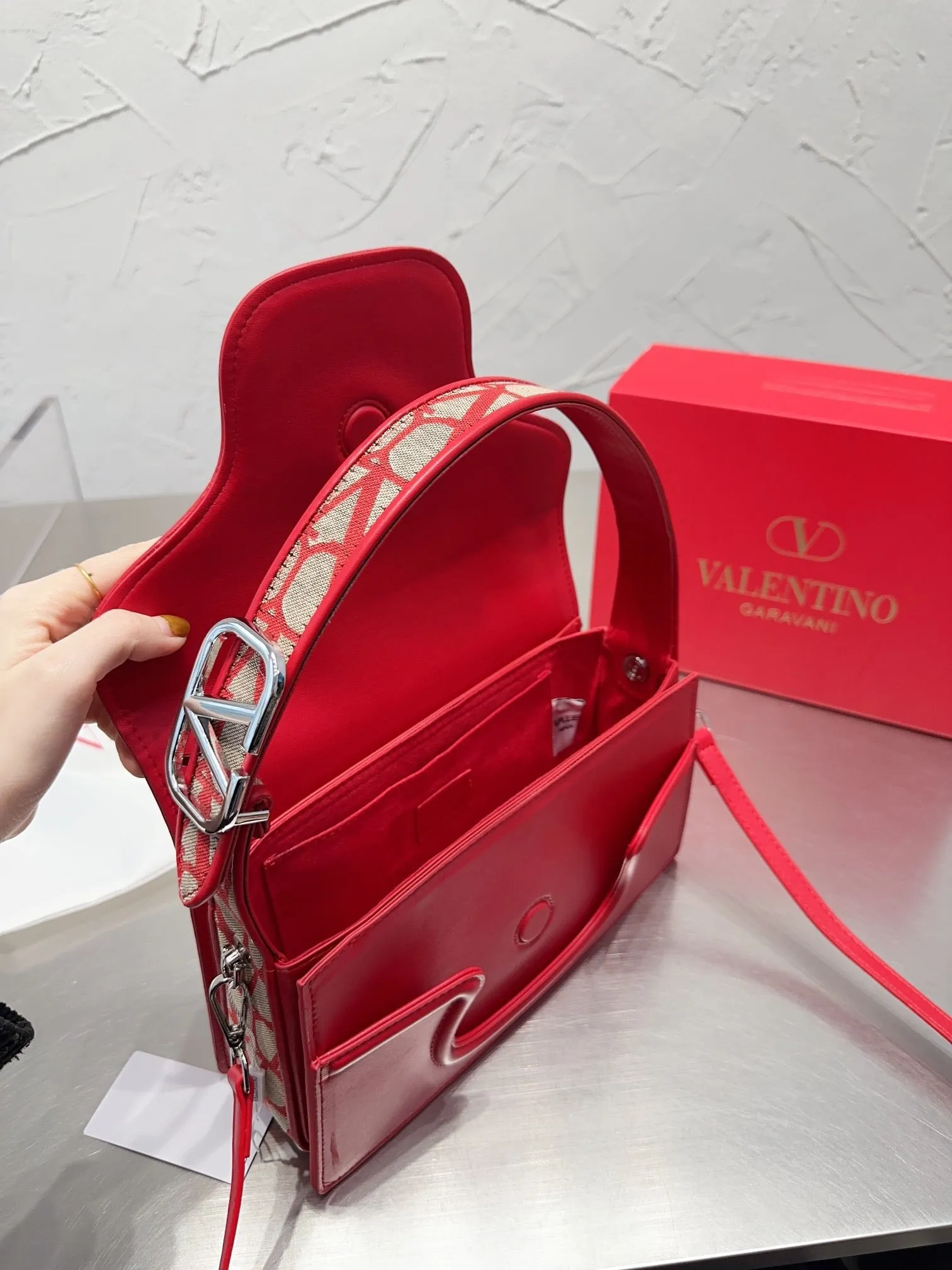 VLTN074 SMALL LA PETITE DEUXIEME SHOULDER BAG / W10xH5.5x2.4 in